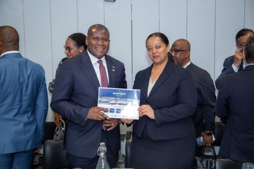 SIMANDOU 2040 : AU PRESTIGIEUX ROYAL INSTITUTE OF INTERNATIONAL AFFAIRS DE LONDRES, LE MINISTRE ISMAËL NABÉ PORTE LA VISION DU CHEF DE L’ÉTAT