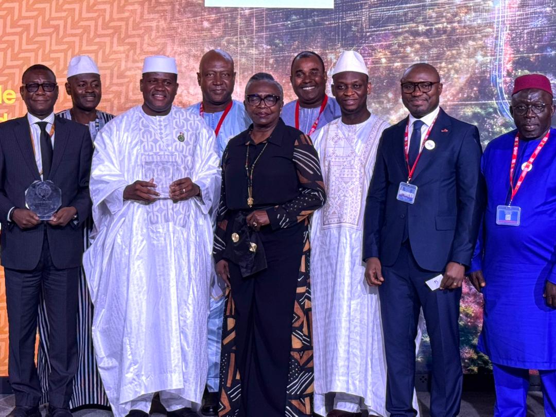 AFRICA ROAD BUILDERS 2026 : LE PRÉSIDENT MAMADI DOUMBOUYA DISTINGUÉ POUR SA VISION SIMANDOU 2040