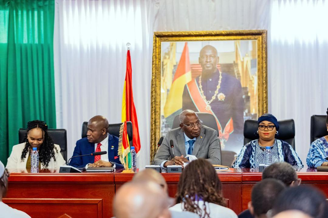 Le Premier Ministre Amadou Oury BAH préside la signature du Programme de Partenariat Pays (PCP) Guinée–ONUDI 2026-2030