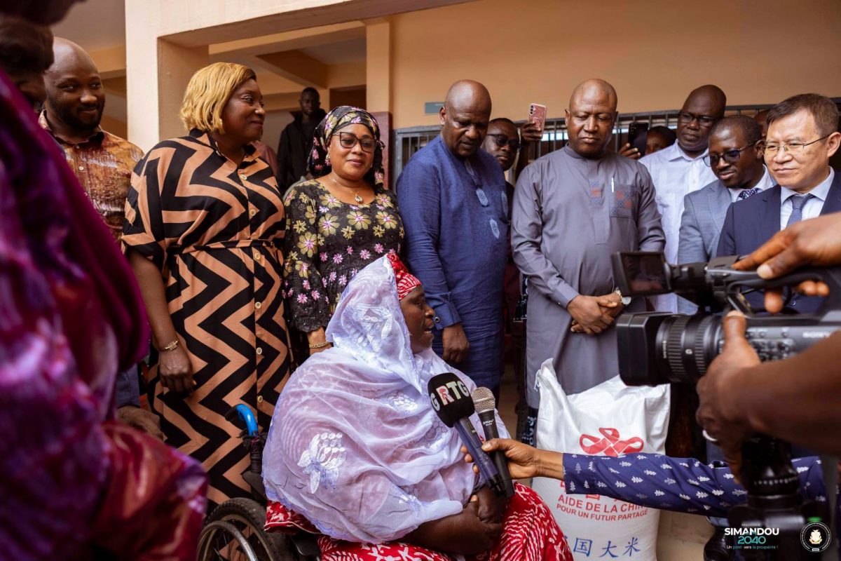 COOPÉRATION SINO-GUINÉENNE : UN ÉLAN DE SOLIDARITÉ EN FAVEUR DES PERSONNES VULNÉRABLES DE LA CITE DE LA SOLIDARITE