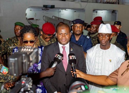 Navire-hôpital chinois à Conakry : le Ministre Ismaël NABE met en lumière un nouveau résultat concret de la coopération sino-guinéenne